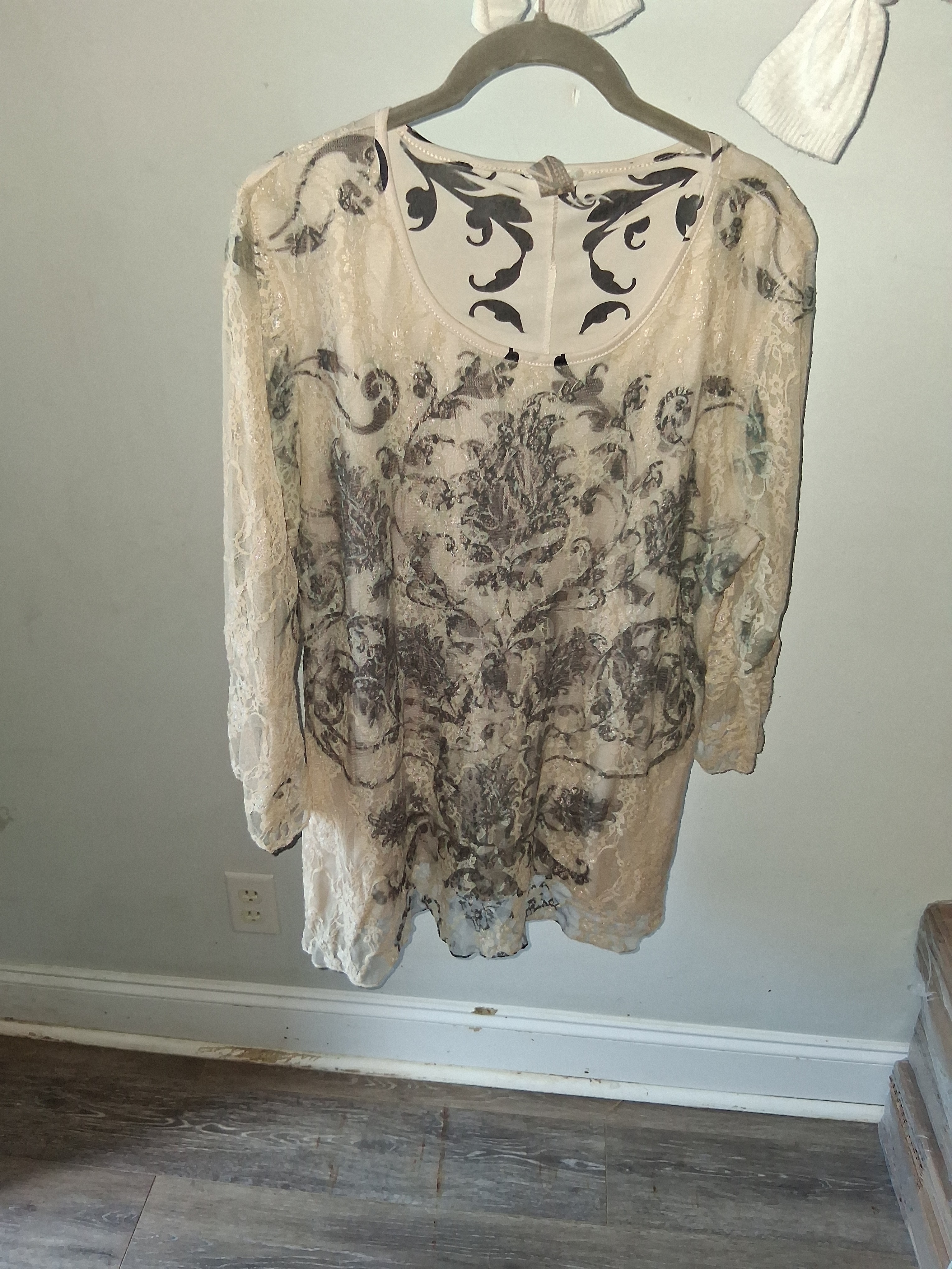 Brittany Black Cream Lace Overlay Top With Gray Scroll Print